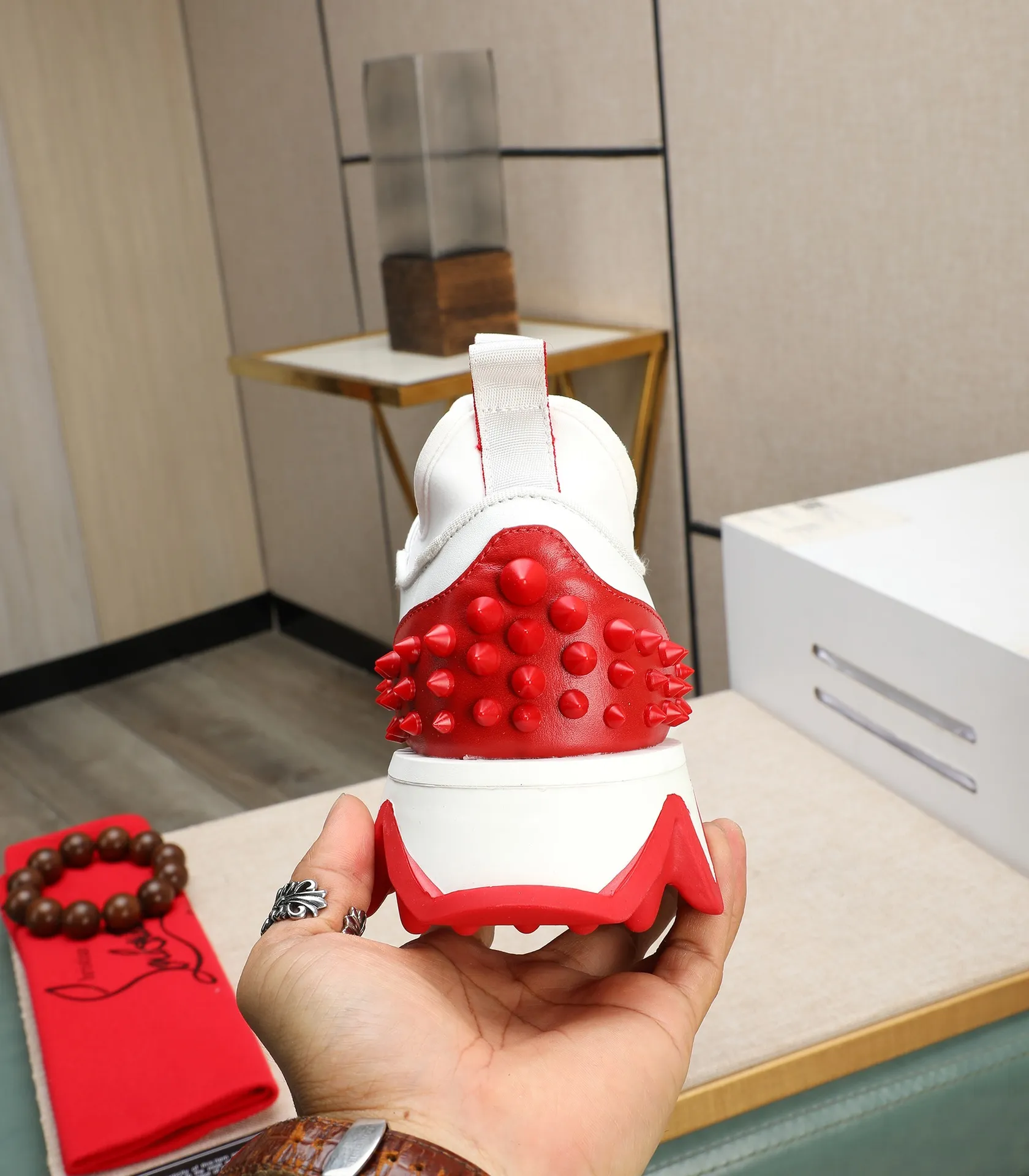 Men's shoes 💰700 (high-end goods) Christian Louboutin (CL red sole shoes) counter series, casual sneakers for couples 📢 📢 📢 Exclusive hot style release 🎈🎈💪 Movable latex feet 👻 Finished outsole line [Proud] 😝Male 38#-46, global supply 😝 [Top version]: Original imported genuine leather upper, top original leather lining, original molded TPU outsole, original 1:1 detail processing, original shoe last,